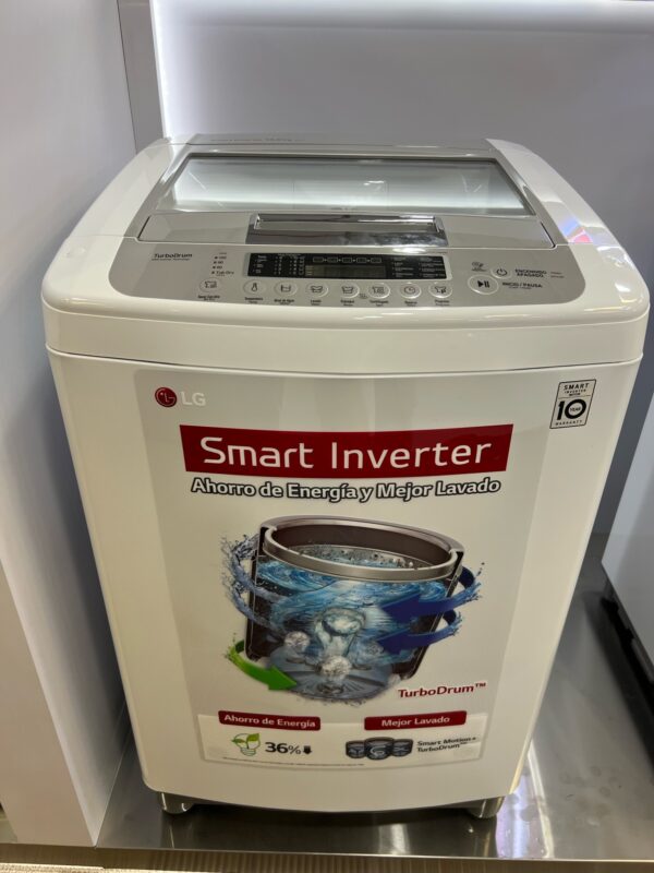 Lavadora de 13kg automática Inverter LG